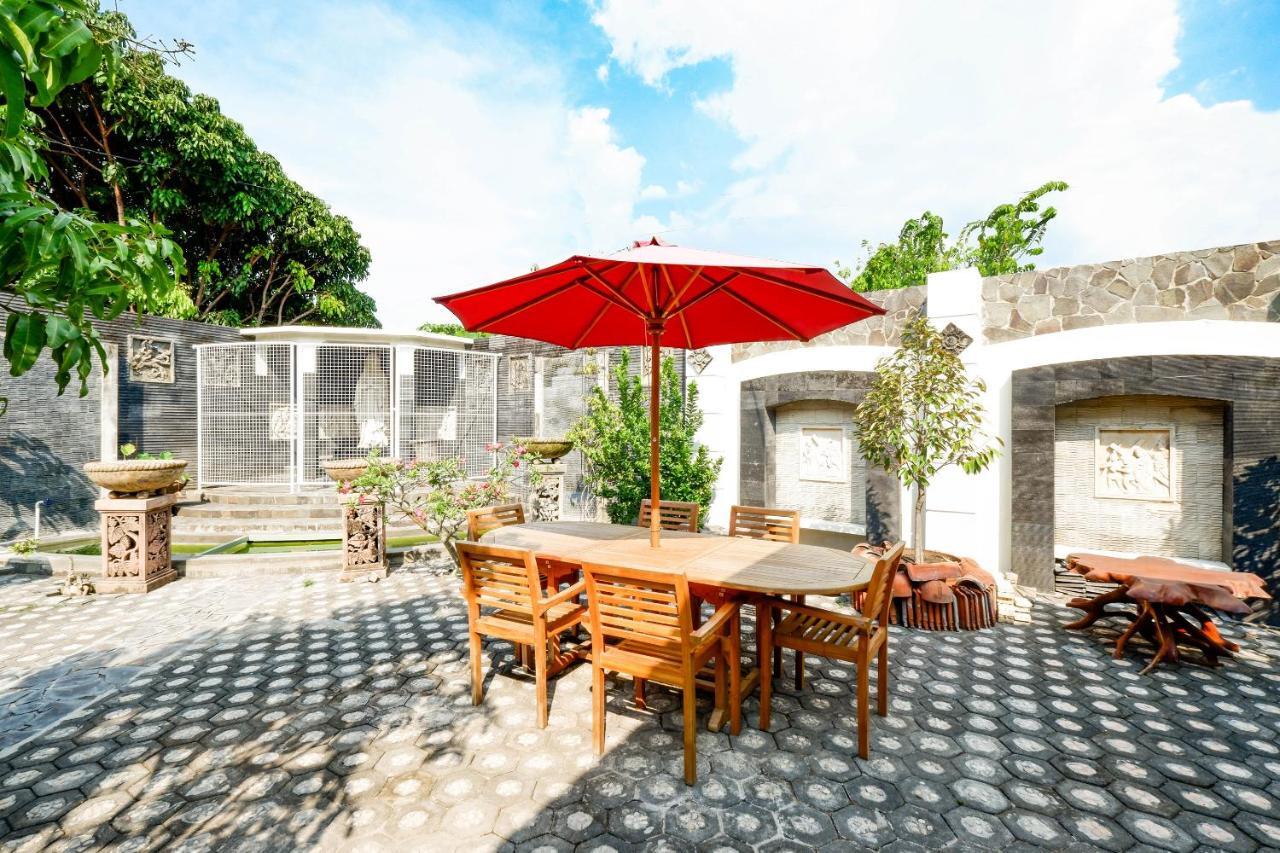 Oyo 2327 Pagsis Village Klaten Exteriér fotografie